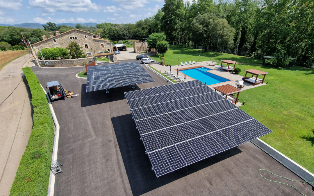 Paneles solares cerca de ti, energía limpia y ahorro económico.
